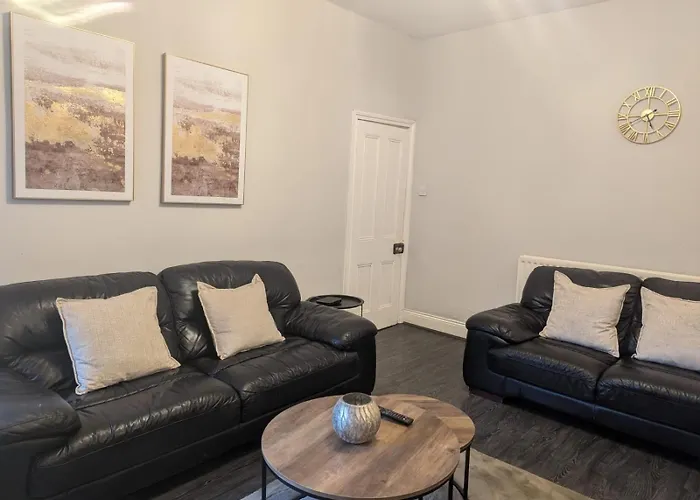 Xxy Three Bedroom Jesmond Apartment