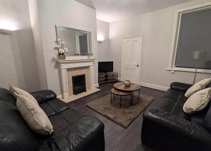 Xxy Three Bedroom Jesmond Apartment
