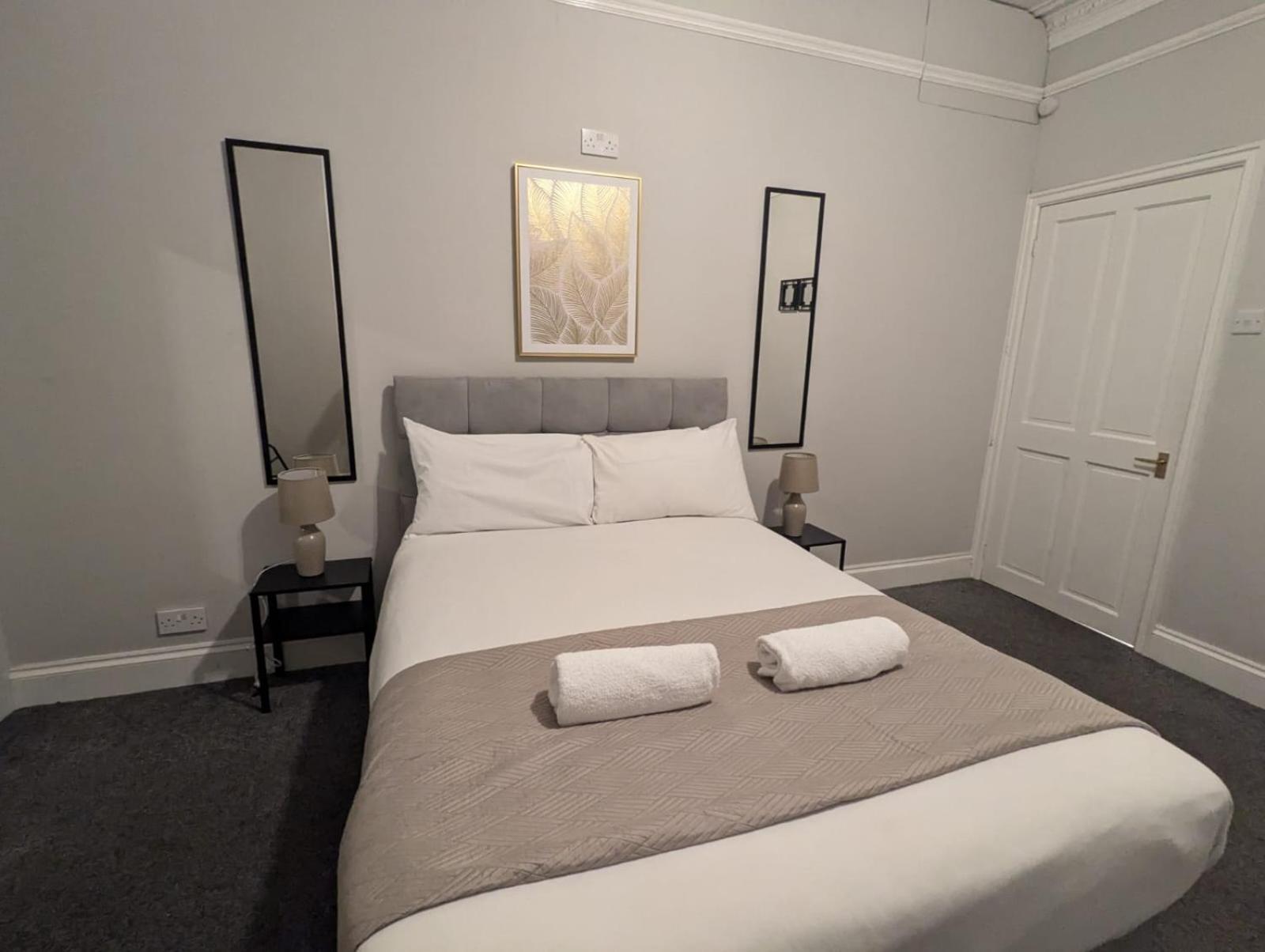 Xxy Three Bedroom Jesmond Apartment
