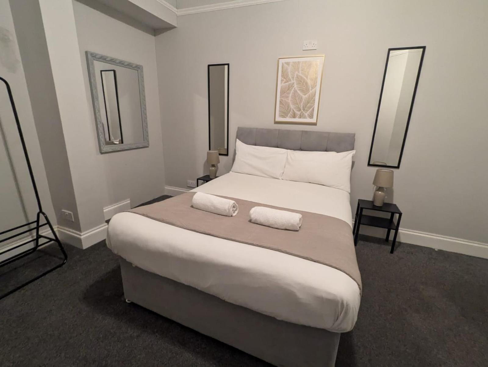 Xxy Three Bedroom Jesmond
